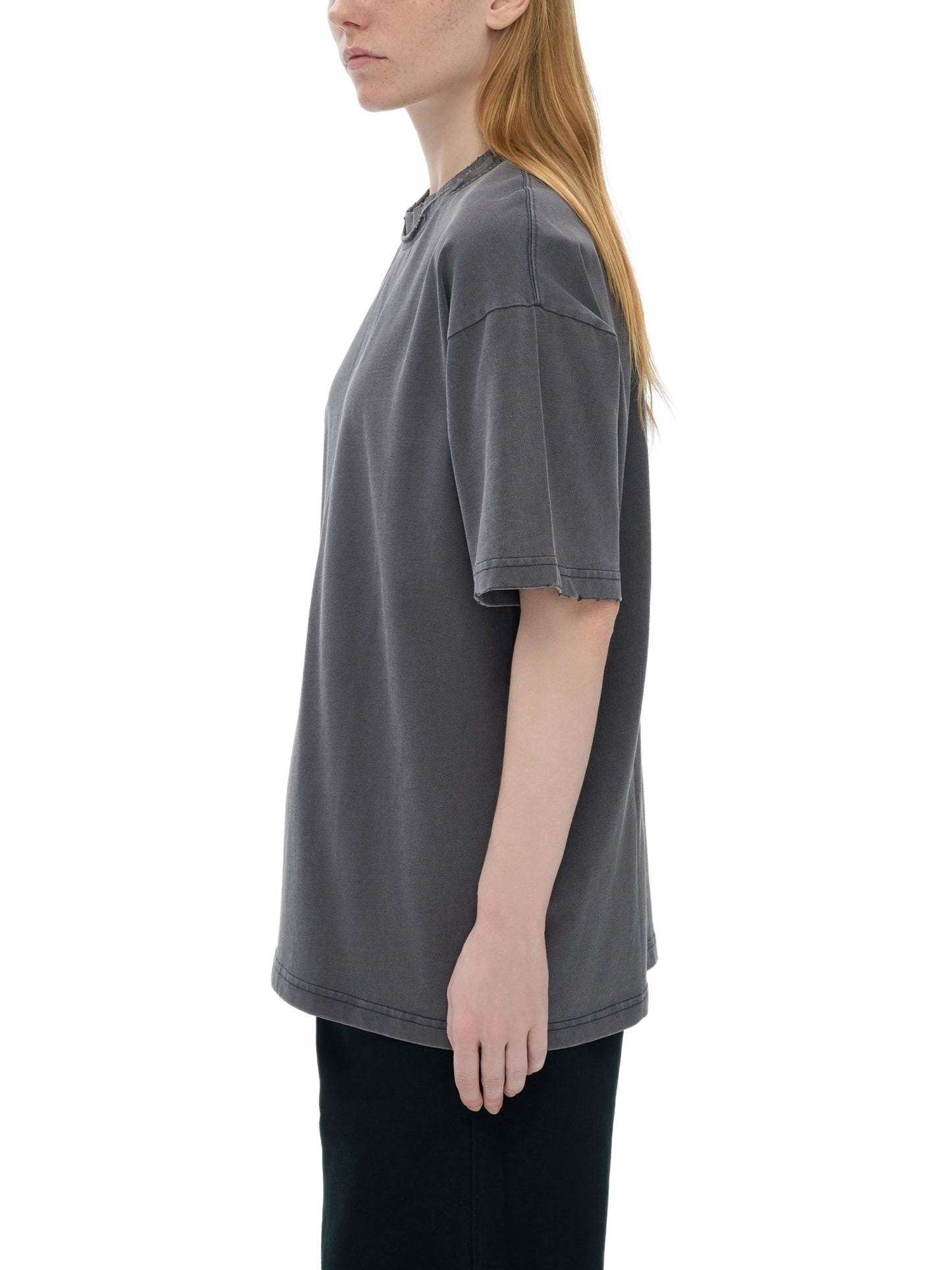 double neckline scattered edge frayed vintage washed t-shirt 250 gsm