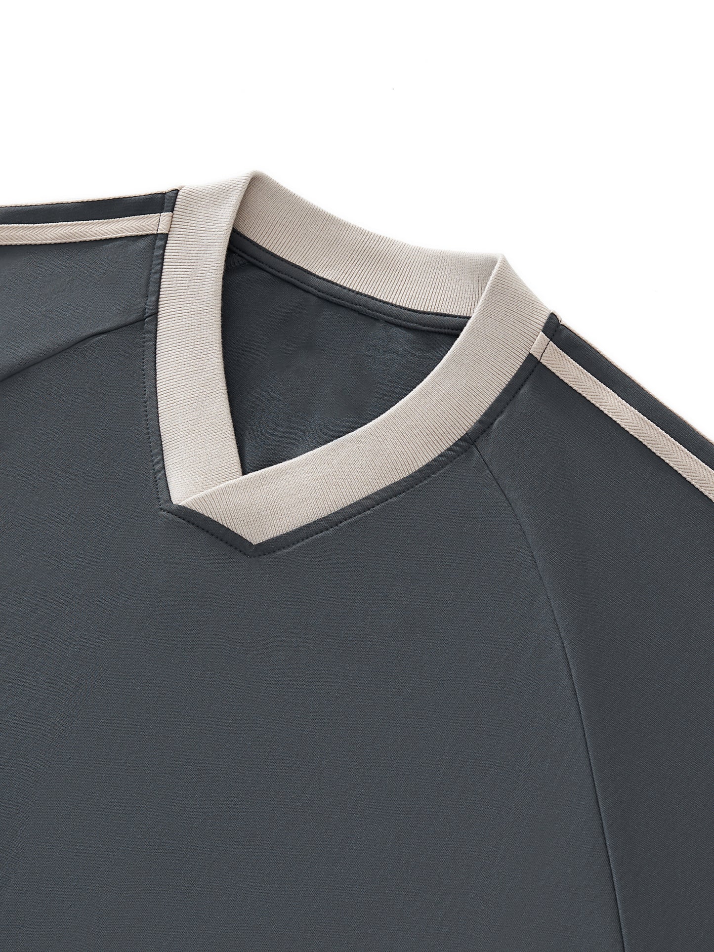 colour-block v-neck long-sleeve t-shirt