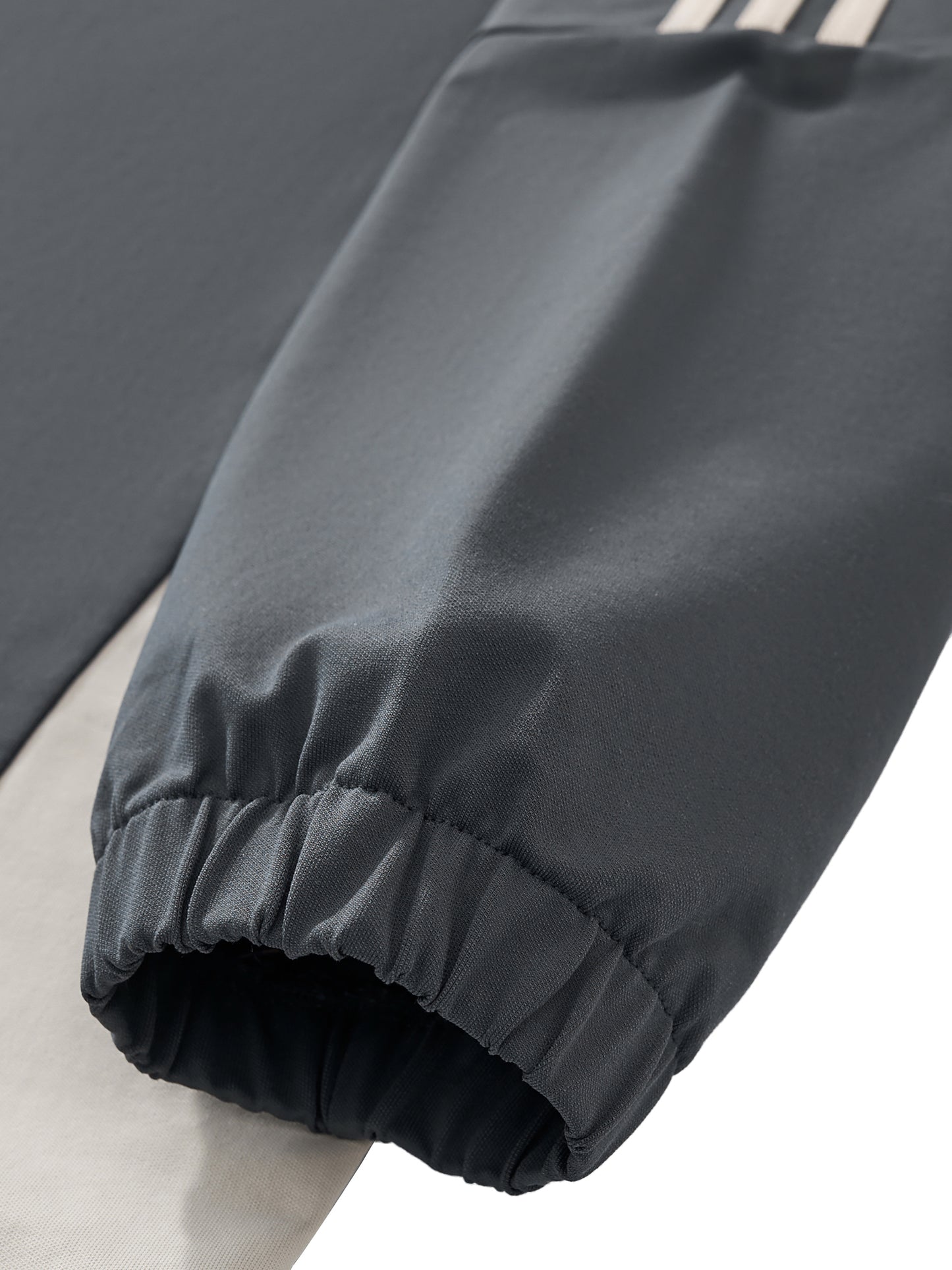 colour-block v-neck long-sleeve t-shirt