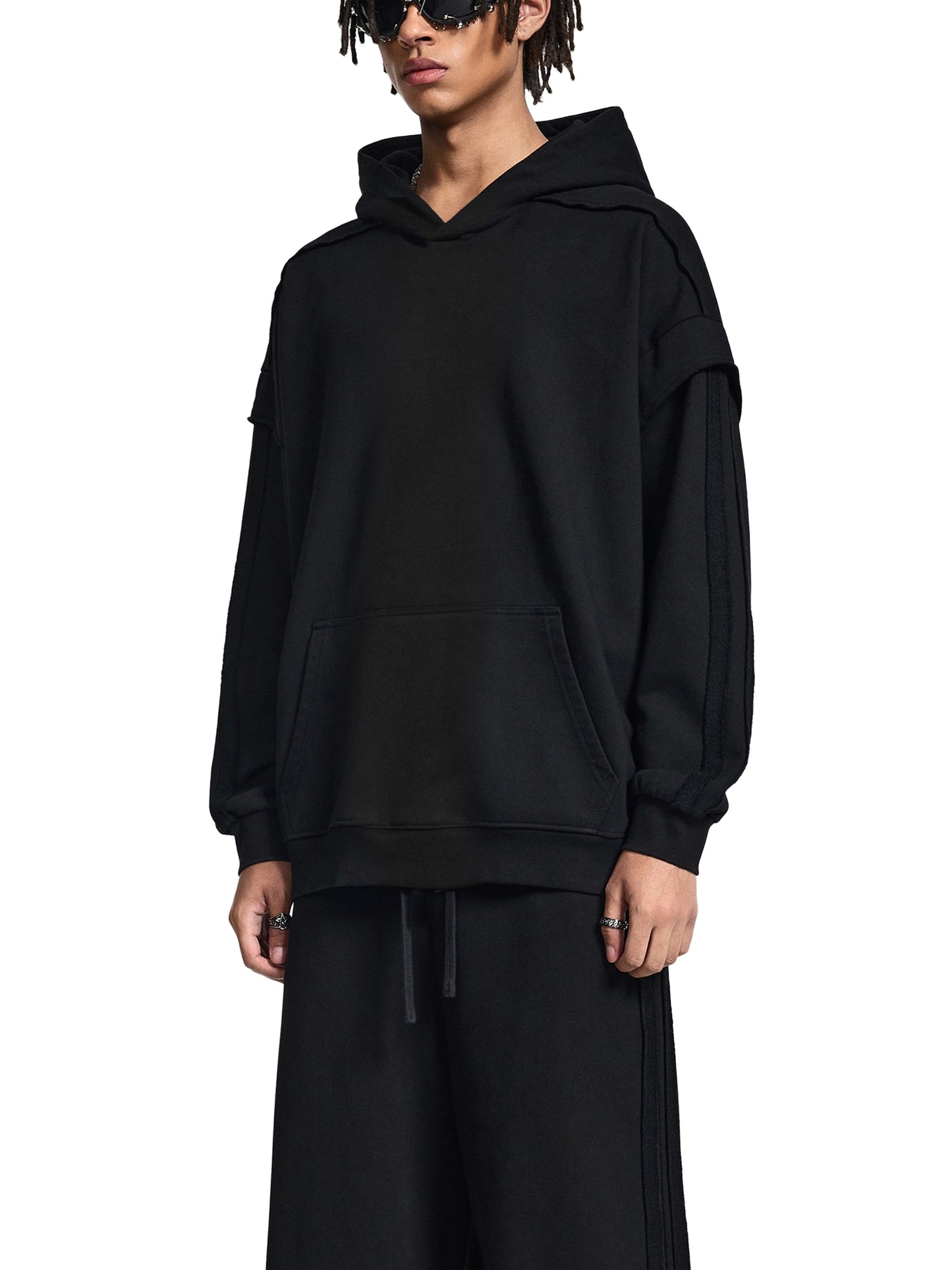 contrast tape raw edge double layered hoodie