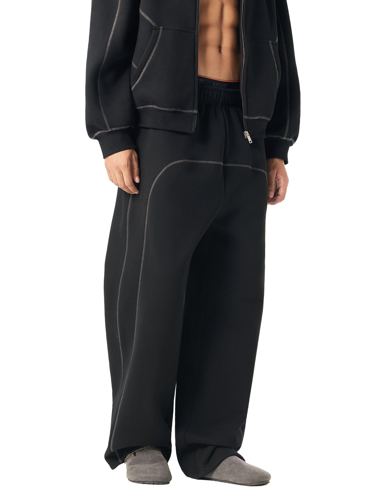 contrast-stitched fleece joggers